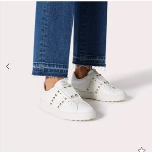 Valentino Garavani Rockstud Untitled sneaker in white calfskin